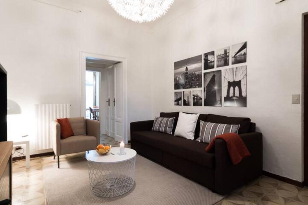 Stazione Centrale Vintage Apartment Milano Eksteriør billede